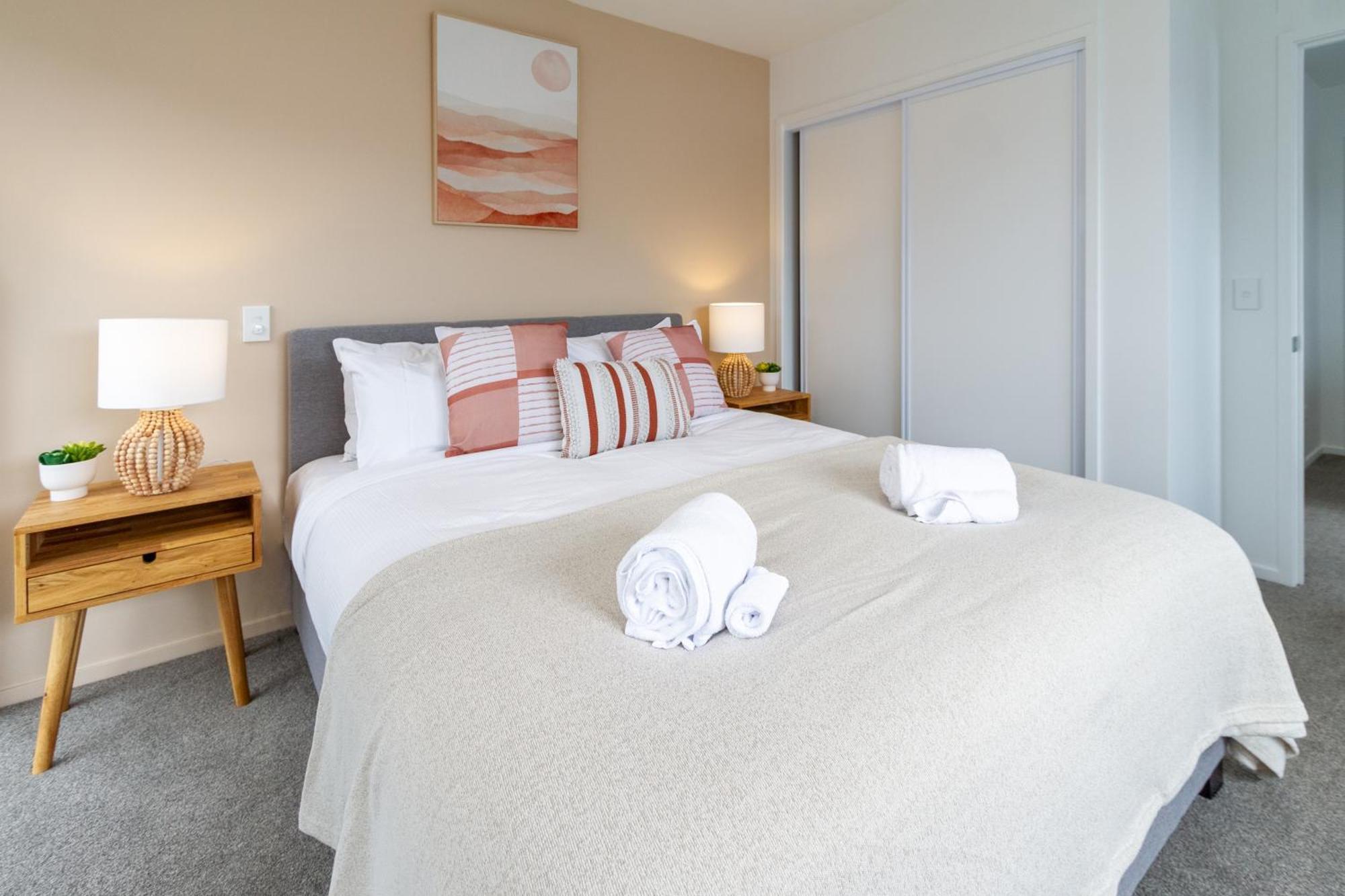 Modern City Lifestyle: 2 Bedroom 1 Bath Christchurch Exterior foto